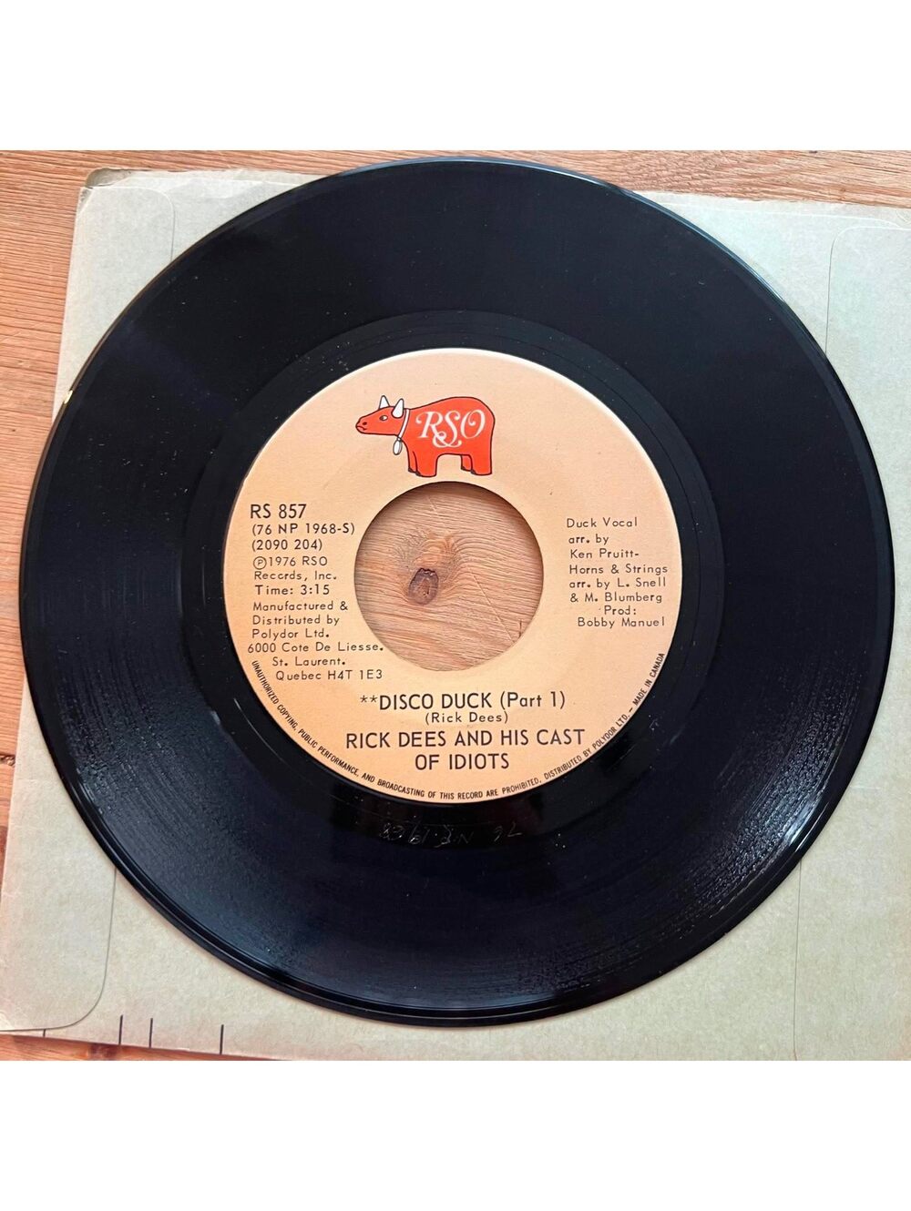Rick Dees and his Cast of Idiots - Disco Duck (Part 1 & 11) 45rpm VG+ R90